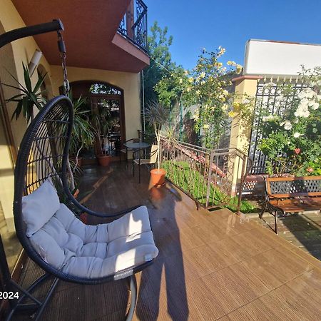 Casa Adrian 2 Mai Apartment Екстериор снимка