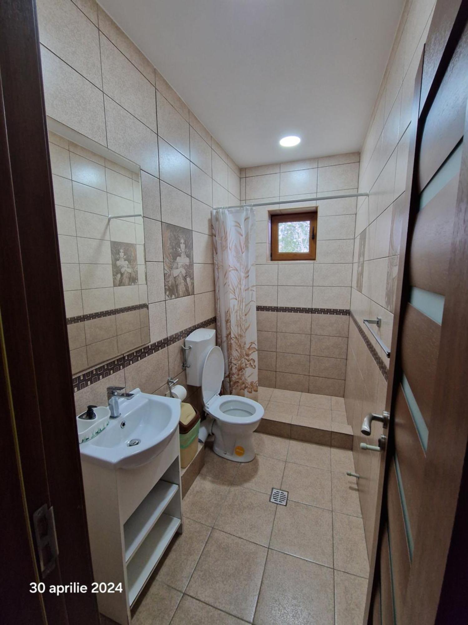 Casa Adrian 2 Mai Apartment Стая снимка
