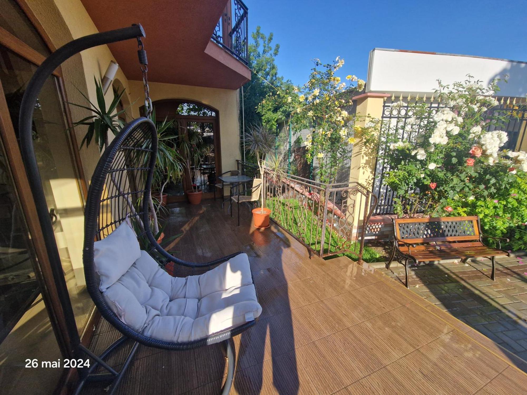 Casa Adrian 2 Mai Apartment Екстериор снимка